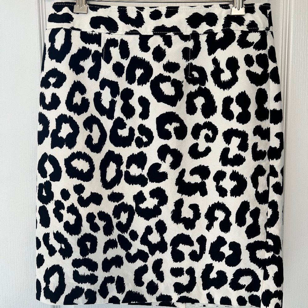 Ann Taylor LOFT Animal Print A-Line Skirt (size 6)